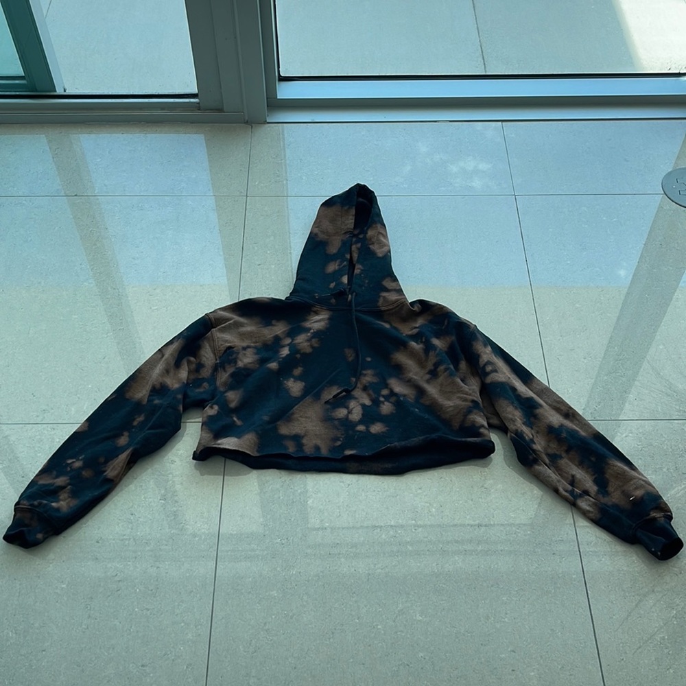 Cropped hoodie